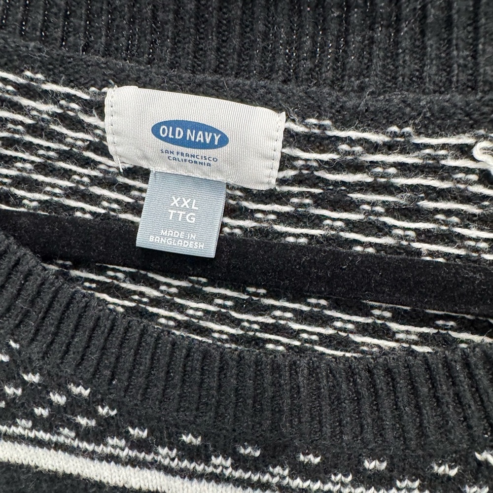 Old Navy | Argyle Sweater with Reindeer Print in Black and White | size XXL - Picture 2 of 3